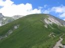 Vue du col de Vernaz : descente des Cornettes
